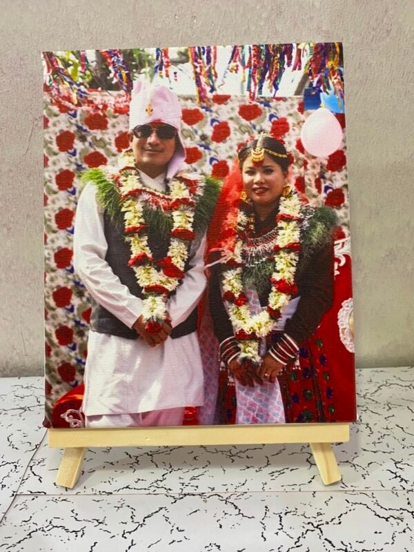 Art stand with machine made printing Canvas 8x10 Size